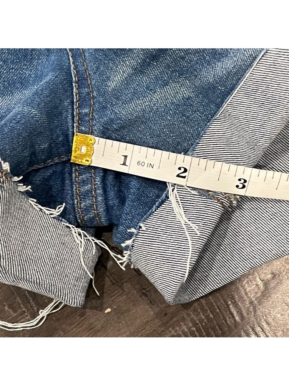 Madewell High Rise Button-Fly Denim Shorts - Size 24 - Picture 9 of 11